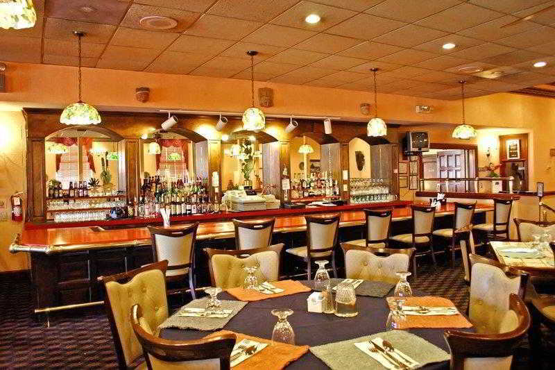 Clarion Inn Falls Church-Arlington Экстерьер фото